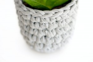 Sweat_Pants_Crochet_Planter_DIY_06